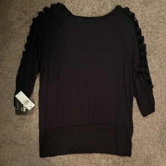 Shirt - Picture 4 of 5